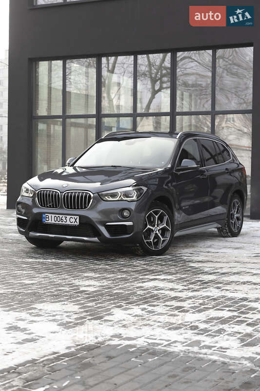 Внедорожник / Кроссовер BMW X1 2016 в Полтаве