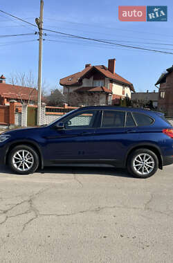 Внедорожник / Кроссовер BMW X1 2016 в Львове