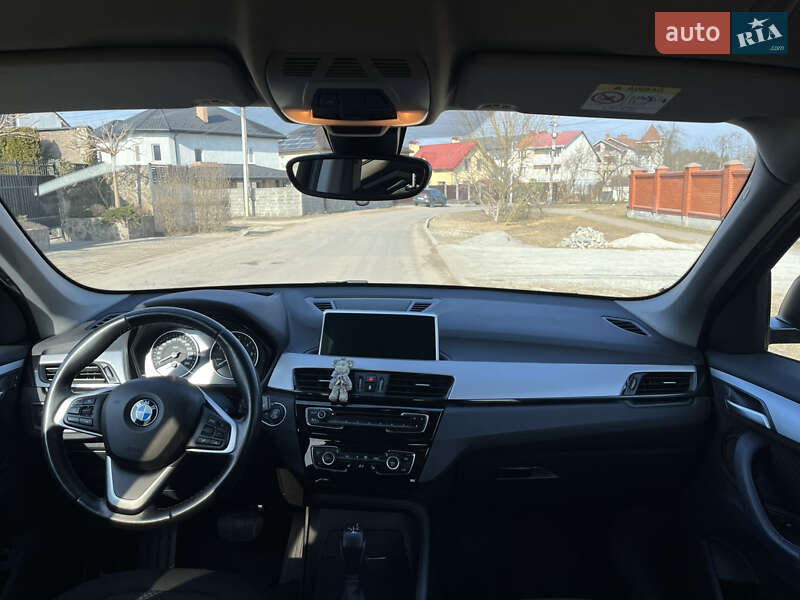 Внедорожник / Кроссовер BMW X1 2016 в Львове