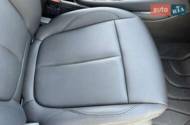 Позашляховик / Кросовер BMW X1 2022 в 