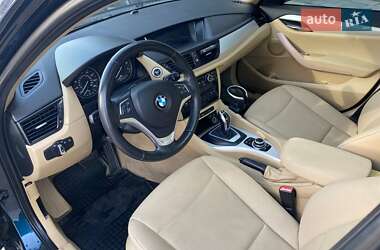 Внедорожник / Кроссовер BMW X1 2013 в 