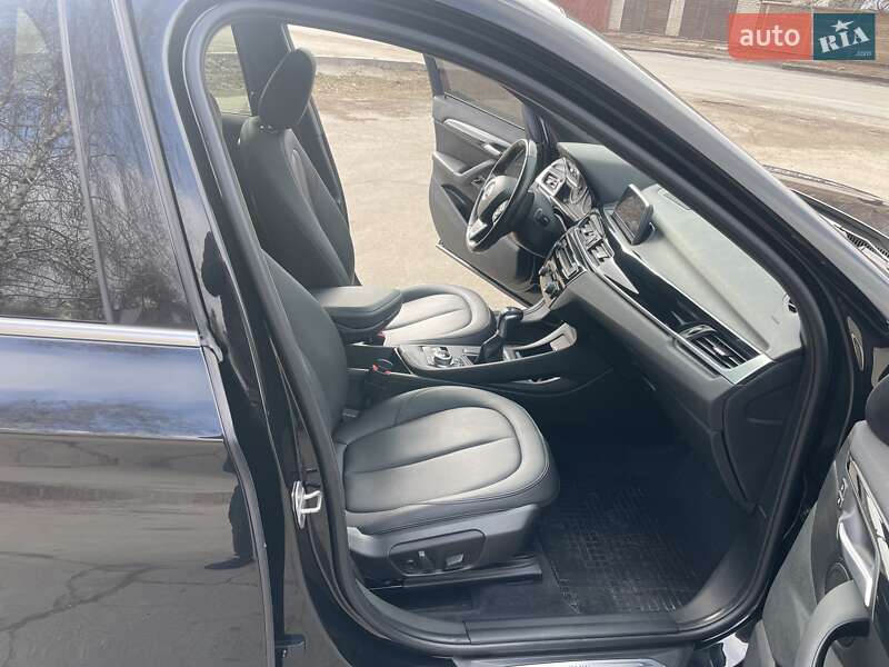 Внедорожник / Кроссовер BMW X1 2017 в Харькове