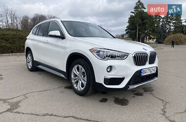Позашляховик / Кросовер BMW X1 2019 в 