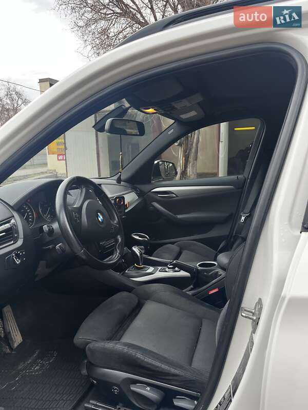 Внедорожник / Кроссовер BMW X1 2014 в Кривом Роге фото 10 Внедорожник / Кроссовер BMW X1 2014 в Кривом Роге