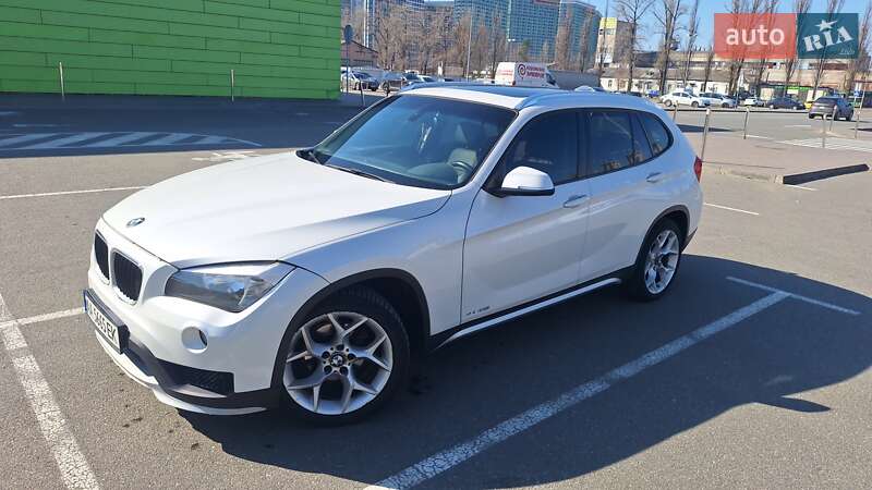 Внедорожник / Кроссовер BMW X1 2015 в Киеве