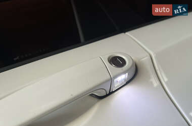 Позашляховик / Кросовер BMW X1 2010 в 