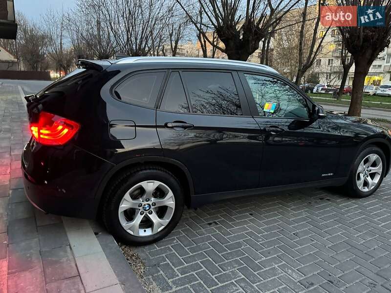 Внедорожник / Кроссовер BMW X1 2014 в Ужгороде