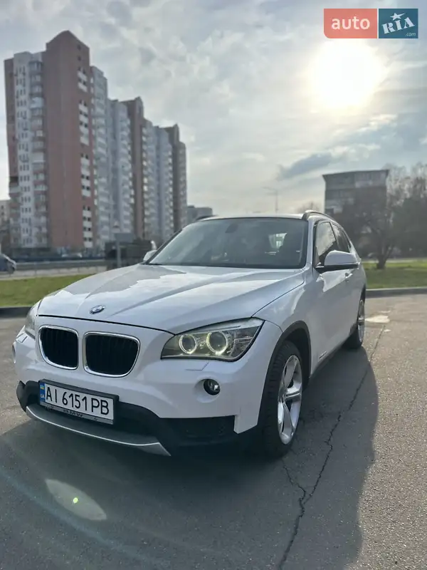 Внедорожник / Кроссовер BMW X1 2014 в 