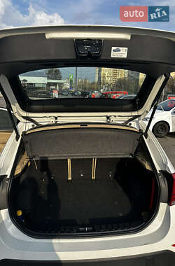 Внедорожник / Кроссовер BMW X1 2014 в 
