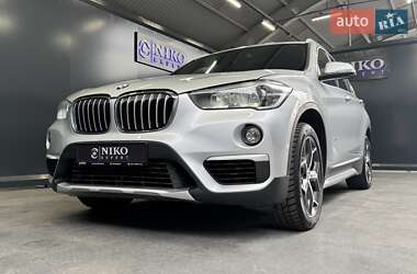 Позашляховик / Кросовер BMW X1 2017 в 
