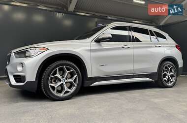 Позашляховик / Кросовер BMW X1 2017 в 