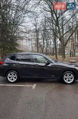 Позашляховик / Кросовер BMW X1 2013 в Києві