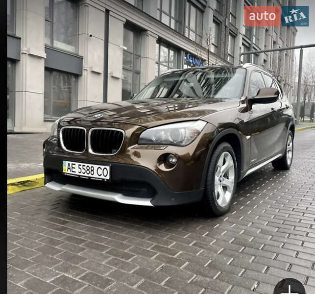BMW X1 2011