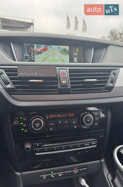 Внедорожник / Кроссовер BMW X1 2015 в 