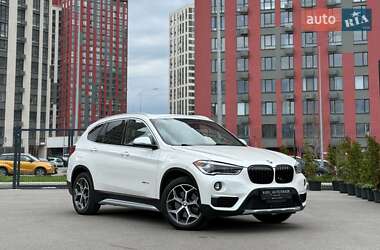 Внедорожник / Кроссовер BMW X1 2015 в 