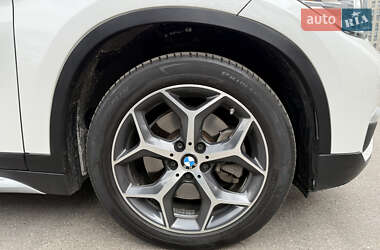 Внедорожник / Кроссовер BMW X1 2015 в 