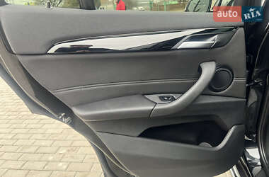 Внедорожник / Кроссовер BMW X1 2016 в 