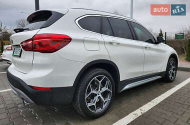 Позашляховик / Кросовер BMW X1 2019 в 