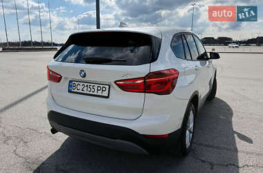 Внедорожник / Кроссовер BMW X1 2015 в 