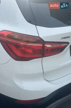 Внедорожник / Кроссовер BMW X1 2017 в 
