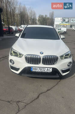 Внедорожник / Кроссовер BMW X1 2017 в 