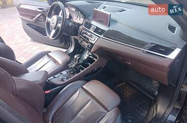 Внедорожник / Кроссовер BMW X1 2017 в 
