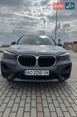 Внедорожник / Кроссовер BMW X1 2022 в 