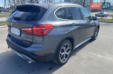 Позашляховик / Кросовер BMW X1 2019 в 