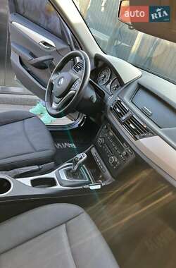 Внедорожник / Кроссовер BMW X1 2015 в 