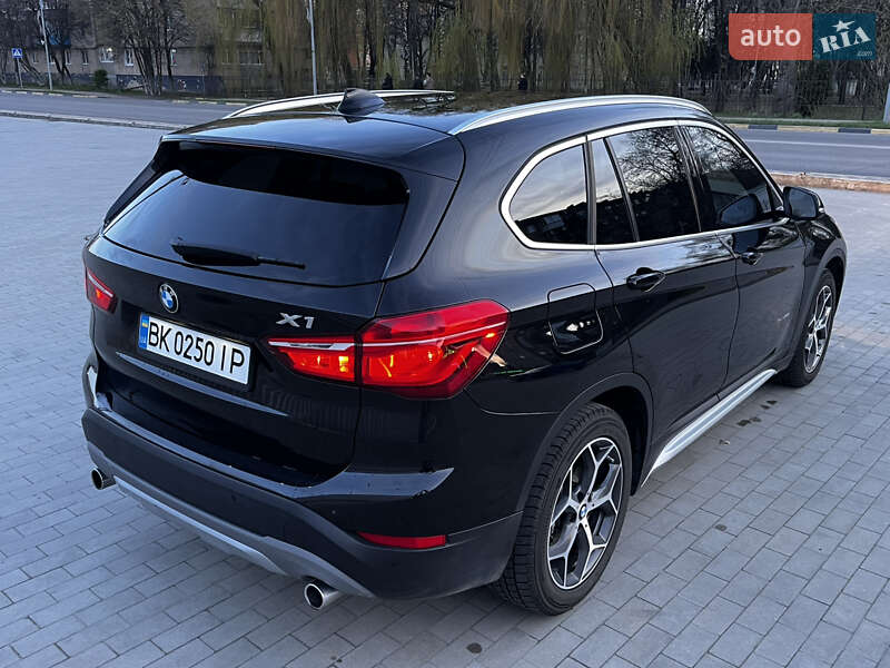 Позашляховик / Кросовер BMW X1 2017 в Києві фото 5 Позашляховик / Кросовер BMW X1 2017 в Києві