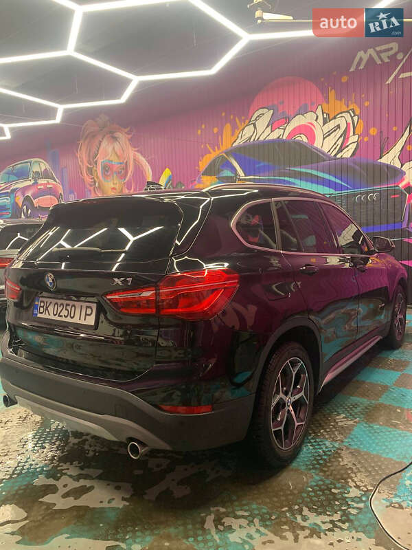 Позашляховик / Кросовер BMW X1 2017 в Києві фото 30 Позашляховик / Кросовер BMW X1 2017 в Києві