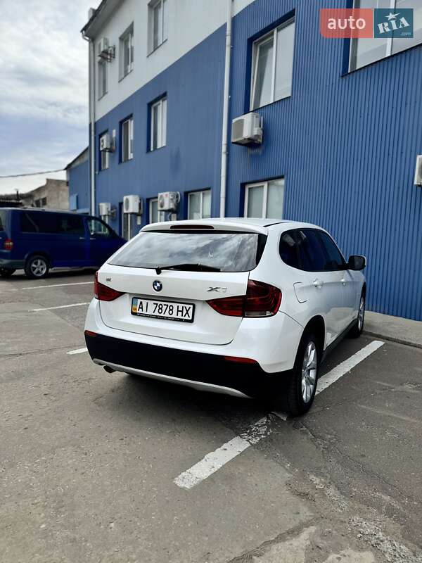 Внедорожник / Кроссовер BMW X1 2012 в Киеве