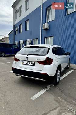 Внедорожник / Кроссовер BMW X1 2012 в 