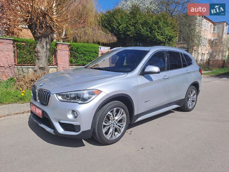 Внедорожник / Кроссовер BMW X1 2016 в 