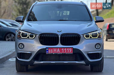 Внедорожник / Кроссовер BMW X1 2016 в 