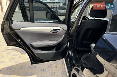Внедорожник / Кроссовер BMW X1 2012 в 