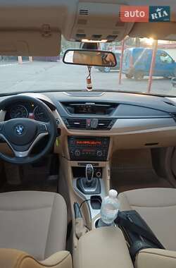 Внедорожник / Кроссовер BMW X1 2014 в 