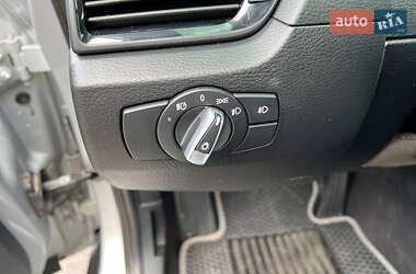 Внедорожник / Кроссовер BMW X1 2012 в 