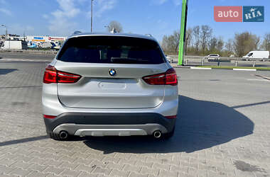 Внедорожник / Кроссовер BMW X1 2017 в 