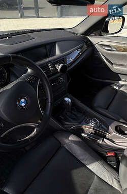 Внедорожник / Кроссовер BMW X1 2010 в 