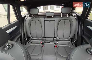 Внедорожник / Кроссовер BMW X1 2016 в 
