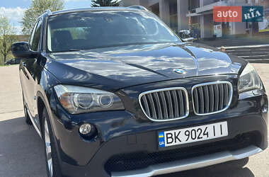 Позашляховик / Кросовер BMW X1 2009 в 