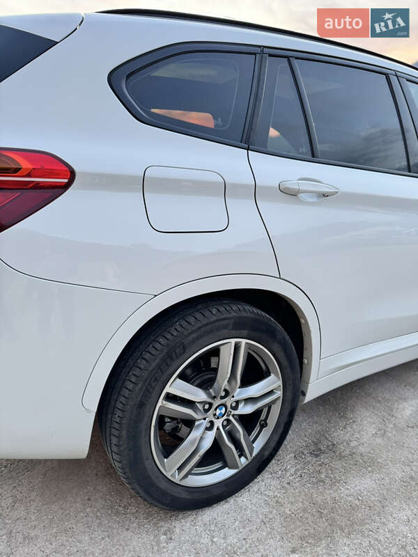 Позашляховик / Кросовер BMW X1 2017 в Одесі