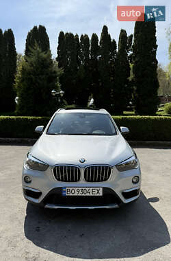 Внедорожник / Кроссовер BMW X1 2015 в 