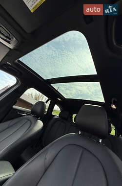 Внедорожник / Кроссовер BMW X1 2015 в 