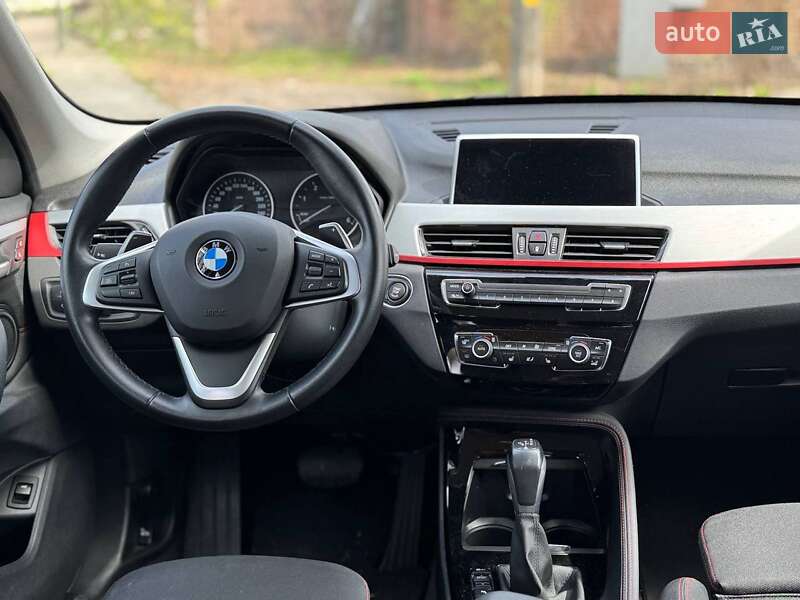 Позашляховик / Кросовер BMW X1 2016 в Києві