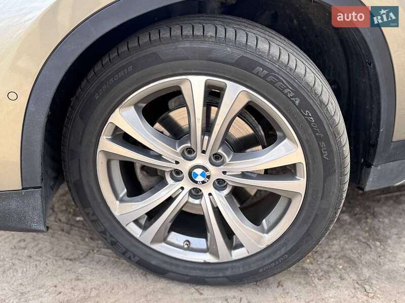 Позашляховик / Кросовер BMW X1 2016 в Києві