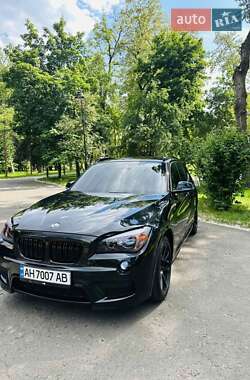 Позашляховик / Кросовер BMW X1 2015 в 