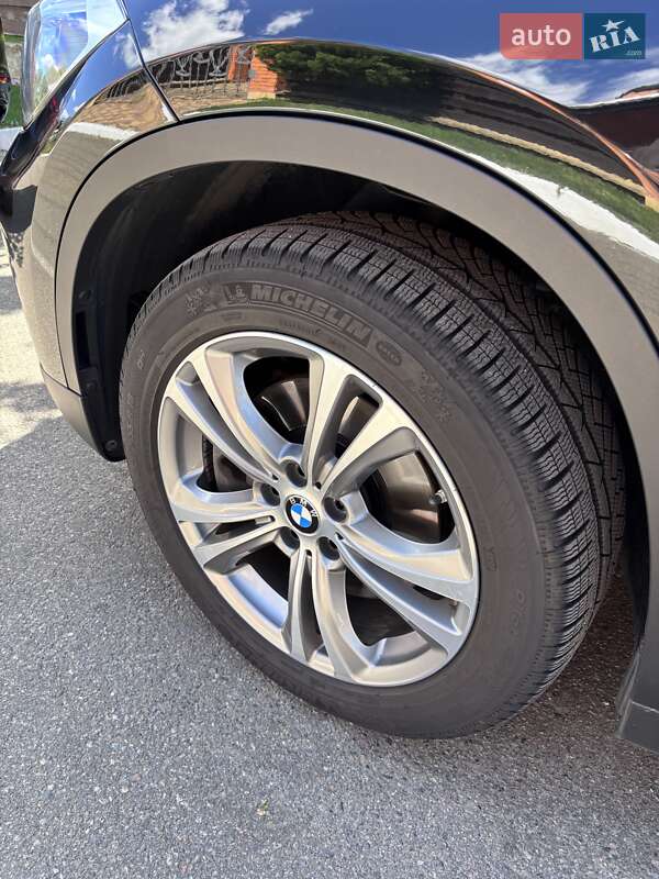 Внедорожник / Кроссовер BMW X1 2019 в Киеве