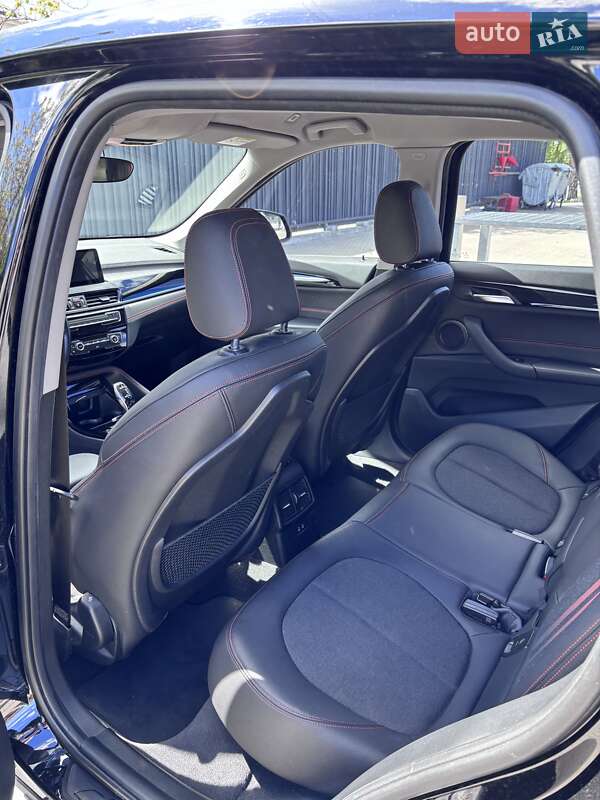 Внедорожник / Кроссовер BMW X1 2019 в Киеве